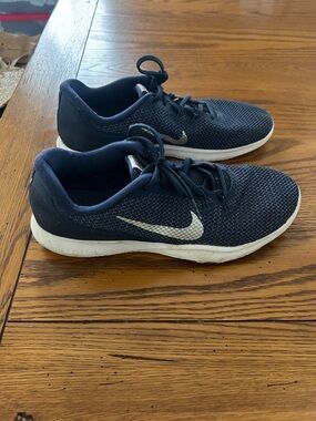 Nike Navy Mesh Athletic Sneakers with White Swoosh